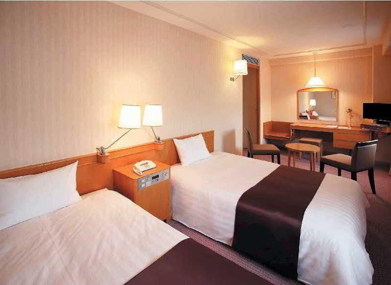 新阪急大阪附楼酒店 3* 大阪